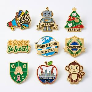 Insignias de solapa personalizadas con logo, broches de esmalte para clubes deportivos, insignias de nombre para solapa, insignias de fútbol de metal epoxi, insignias al por mayor. - Product Image 3