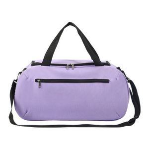 Grand sac de sport de voyage imperméable et léger, idéal pour les séjours d'une nuit, les week-ends, les entraînements, la remise en forme, les voyages d'affaires et la salle de sport - Product Image 4