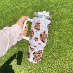 Gobelets bling 40oz imprimés vache avec strass complet Tasse isolée sous vide avec couvercle <span class=keywords><strong>à</strong></span> poignée et paille pour boire - Product Image 2