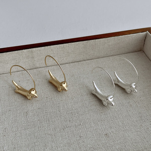 Style coréen printemps belle <span class=keywords><strong>teckel</strong></span> 18K plaqué or boucles d'oreilles femme luxe mode crochet boucles d'oreilles pour la vente en gros - Product Image 5