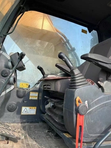 Used Original Korea Multifunction Crawler Excavator Hyundai 385LVS High Efficiency Hyundai 140W 210W in Good Condition on Sale - Product Image 6