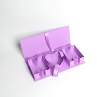 Boîte cadeau biodégradable durable en forme de M pour la fête des mères, avec couvercle rabattable et emballage de fleuriste pour maman