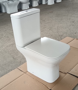 Toilette deux pièces au <span class=keywords><strong>design</strong></span> moderne WC à double chasse d'eau avec piège en P carré Nouveau <span class=keywords><strong>design</strong></span> du Royaume-Uni <span class=keywords><strong>Commode</strong></span> en céramique pour salle de bain - Product Image 3