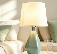 Lampe de table en céramique moderne et minimaliste pour salon, chambre ou chevet – Décoration élégante et luxueuse, style à brancher
