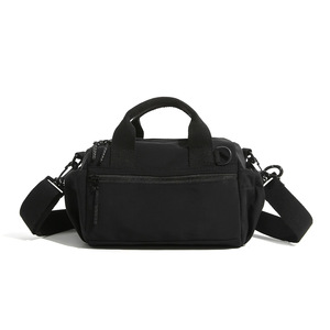 Sac bandoulière unisexe en nylon avec fermeture éclair et poche avant pour le sport et l'usage quotidien - Product Image 1