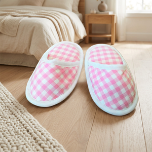 Pantofole Rosa a Quadretti per Bambine - Scarpe Casual in Morbido Cotone Stile Hotel Made in Italy - Product Image 3