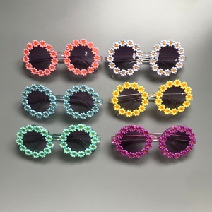 Nuovi Occhiali da Sole Rotondi per Bambini con Motivo a Girasole, Protezione UV400 per Ragazze e Ragazzi, Occhiali Sportivi per Neonati, Protezione Solare per Esterni - Product Image 2