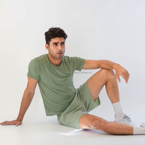 Camiseta deportiva transpirable de secado rápido para hombre, Camiseta deportiva informal de manga corta para gimnasio, colección de primavera y verano - Product Image 1