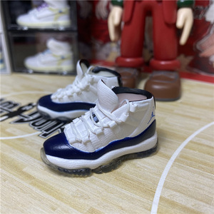 Modellino di Scarpa 1/6 AJ11, Sneakers da Basket, Ornamento per Auto, Blind Box, Portachiavi AJ, Figurina Anime, Giocattolo Trendy in Vinile e Plastica, Guangzhou - Product Image 1