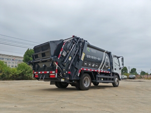 Camion à ordures compacteur Dongfeng de 5,8 mètres cubes pour la collecte et l'élimination des déchets - Product Image 5