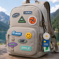 Patch d'identité en PVC souple certifié OEKO-TEX, badge logo moulé avec précision de 0,2 mm pour vêtements et sacs professionnels AWELLS