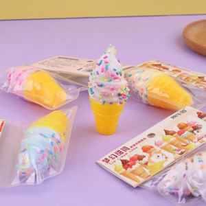 ของเล่นบีบสควิชชี่ไอศกรีมสีรุ้งหลากสี บรรเทาความเครียด สนุกสนาน ตกแต่งร้านอาหาร สำหรับเด็กหญิง เด็กชาย - Product Image 1