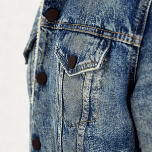 Veste en jean pour homme OEM, bleu moyen délavé, boutons sur le devant, poches à rabat, <span class=keywords><strong>manteau</strong></span> d'hiver <span class=keywords><strong>chaud</strong></span> - Product Image 5
