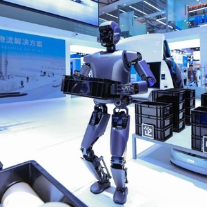 Robot Humanoide Industrial UBTECH Walker S1, Soluciones de Manipulación en Fábrica, Robot de Servicio Humanoide con IA e Inteligencia Artificial, Precio - Product Image 2