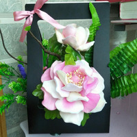 Vente en gros de boîte à fleurs avec logo de conception gratuite de haute qualité emballage de fleurs rubans emballage de fleuriste
