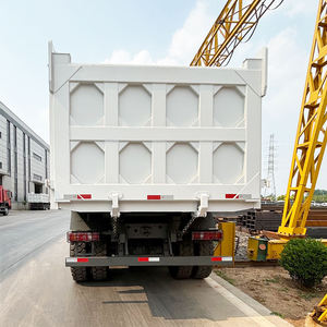 รถบรรทุกซิโนทรัค ฮาวเวอร์ 6x4 ดีเซล 10 ล้อ 351-450 แรงม้า ความจุ 31-40 ตัน พวงมาลัยซ้าย ยูโร 5 สำหรับงานหนัก ขนส่งวิศวกรรม - Product Image 2