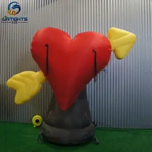Decorazione di cerimonia nuziale all'aperto resistente agli agenti atmosferici grande gonfiabile palloncino cuore