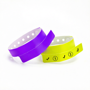Pulseras de Vinilo Impresas Personalizadas con Lengüeta Desmontable, Pulseras de Plástico en Varios Colores, 7 Tamaños para Eventos y Promociones - Product Image 1