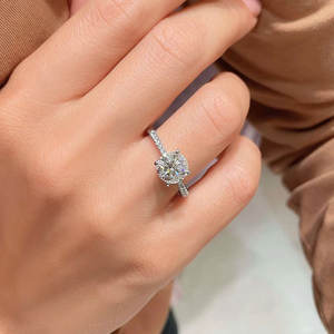 Anillo de Compromiso de Oro Blanco F1682 con Diamante Corte Brillante Redondo, Color G Natural, Joyería para Mujer - Product Image 4