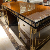 Vente en gros de meubles de bureau italiens classiques Ensemble de meubles de bureau à domicile anciens en bois massif sculpté Bureau de luxe du PDG
