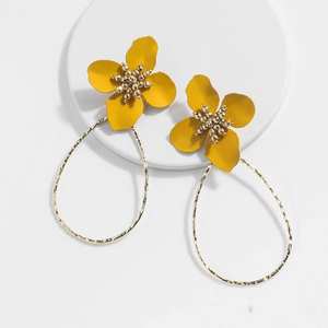 E9002 emaye damla 2 çiçek tel küpe Hawaiian altın takı toptan küpe seti damızlık çember küpe 14k altın kadın kız - Product Image 4