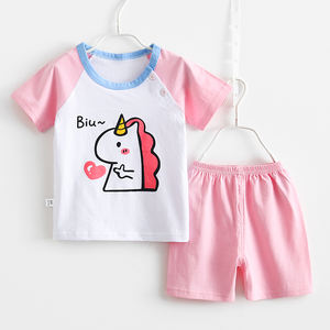 Ensemble décontracté d'été pour bébé en coton 2 pièces T-shirt et short avec motif de dessin animé pour nourrissons et tout-petits - Product Image 4