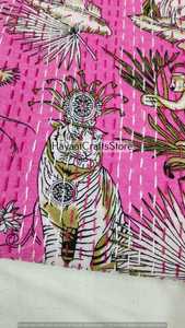 Couverture Kantha en coton imprimée d'animaux et d'oiseaux de style bohème rose, décoration d'intérieur, faite à la main, pour toutes les saisons - Product Image 3