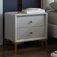 Ensemble de meubles de chambre à coucher de luxe au design moderne Auxford, lit king/queen size, revêtement en cuir/tissu, acier épaissi, bois massif