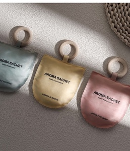 Wholesale <strong>Oud</strong> Fragrance <strong>Candle</strong> Luxury Private Label Smokeless Soy Wax Scented <strong>Candle</strong> and Diffuser Gift Set - Product Image 3