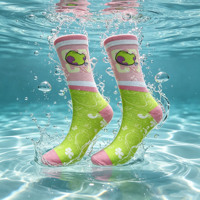 Chaussettes de sport athlétiques pour hommes en polyester imprimées numériquement 360° à livraison rapide, anti-humidité, séchage rapide, antidérapantes, pour le sport (ODM)