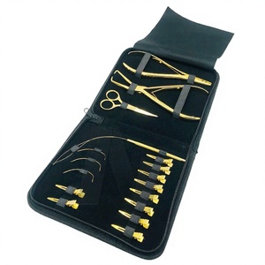 Kit de herramientas de extensión de cabello chapado en oro, alicates incluidos, pinzas para el cabello, agujas, tijeras de corte de hilo, acero inoxidable sostenible - Product Image 1
