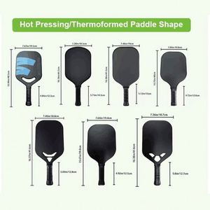 Paleta de Pickleball de Fibra de Vidrio con Logotipo Personalizado y Superficie de Fibra de Carbono, Juego de 2 Raquetas, 4 Pelotas, 1 Bolsa - Product Image 2