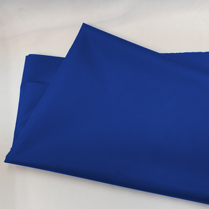 Tissu Oxford en polyester 600D*68T bleu Covah avec traitement hydrofuge pour usage extérieur/intérieur, sacs, accessoires, artisanat DIY - Product Image 1