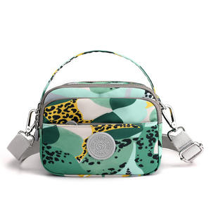 Sac banane unisexe tendance de créateur, couleur bonbon, en tissu Oxford imperméable, forme baril, fermeture éclair, pour usage extérieur - Product Image 6