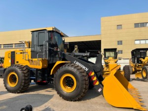 Cargadora de Ruedas Usada LW600KN, Cargadora Frontal de 6 Toneladas con Cucharón de 3.5m³ para Trabajos de Minería y Construcción - Product Image 2