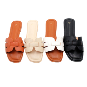 Nouvelles sandales plates d'été pour femmes à bout carré, antidérapantes, pour l'extérieur, sandales ouvertes pour la plage, nouveaux styles pour femmes - Product Image 1