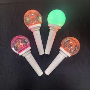 Bâton lumineux en acrylique personnalisable <span class=keywords><strong>de</strong></span> haute qualité, 15 couleurs, <span class=keywords><strong>pour</strong></span> les fêtes <span class=keywords><strong>de</strong></span> remise <span class=keywords><strong>de</strong></span> diplômes, Ramadan, Diwali, fonctionne sur piles, portable - Product Image 5