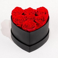 Vente en gros Cadeau de fête des mères pour la Saint-Valentin Longue durée de vie Vraies fleurs immortelles Rose éternelle préservée dans une boîte