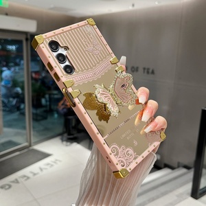 Nuovissima Cover per Telefono con Supporto a Farfalla Elettroplaccato per <span class=keywords><strong>Samsung</strong></span> <span class=keywords><strong>S22</strong></span> <span class=keywords><strong>Ultra</strong></span>, Colore Oro, Compatibile con S26 <span class=keywords><strong>Ultra</strong></span> e S25 Plus - Product Image 4