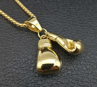 Collier pendentif élégant pour homme en acier inoxydable avec éléments de style sportif de boxe, choix idéal pour un usage personnel et un cadeau