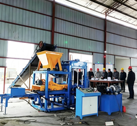 Machine de fabrication de blocs de béton et de briques de terre de Chine avec système de pressage robuste pour la production de matériaux de construction