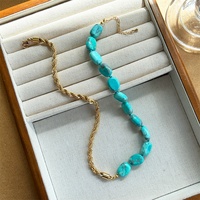 Collier élégant en turquoise naturelle avec perles et chaîne torsadée plaquée or, collier ras-du-cou épais, bijoux directement de l'usine