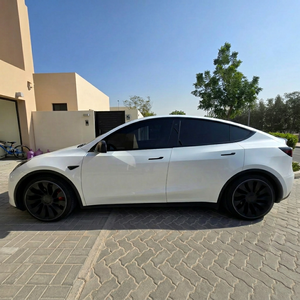 Modèle Y Long Range 2023, berline électrique Tesla - Product Image 4