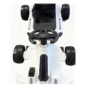 Voiture musicale polyvalente à pédales avec batterie 6V4Ah, cadre noir et contrôle de mouvement fiable pour un apprentissage ludique. - Product Image 4