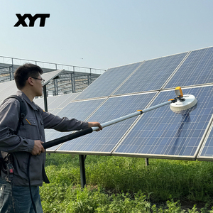 XYT <span class=keywords><strong>Solar</strong></span>-Reiniger-Maschine Solarpanel-Reinigungsroboter Wasserführende Stangenausrüstung - Product Image 1