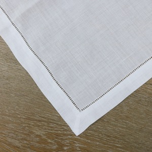 <span class=keywords><strong>Serviette</strong></span> <span class=keywords><strong>de</strong></span> <span class=keywords><strong>table</strong></span> en lin 100% blanc uni, <span class=keywords><strong>serviette</strong></span> <span class=keywords><strong>de</strong></span> <span class=keywords><strong>table</strong></span> pour restaurant, <span class=keywords><strong>serviette</strong></span> <span class=keywords><strong>de</strong></span> <span class=keywords><strong>table</strong></span> pour dîner, 20''x20'', point d'ourlet, <span class=keywords><strong>serviette</strong></span> <span class=keywords><strong>de</strong></span> <span class=keywords><strong>table</strong></span> pour mariage - Product Image 2