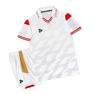 Ensemble de maillots de football personnalisés WARRIOR JP, 100% polyester, 160g, séchage rapide, respirant, col en V, manches courtes, broderie par transfert thermique, équipe - Product Image 1