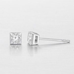 Boucles d'oreilles en platine PT950 personnalisées avec diamant de laboratoire taille radiant de 0,61 ct |   Bijoux de mariage en diamant de laboratoire taille radiant pour - Product Image 1