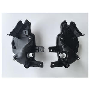 Feu arrière de pare-chocs Rav4 81490-0R040 81480-0R040 pour Toyota 2016-2018 Le avec ampoule et connecteur - Product Image 4