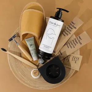 Luxury Eco Hotel Cosmetics Dispenser di sapone personalizzato accessori per il bagno accessori per il bagno Set di articoli da toeletta per Hotel